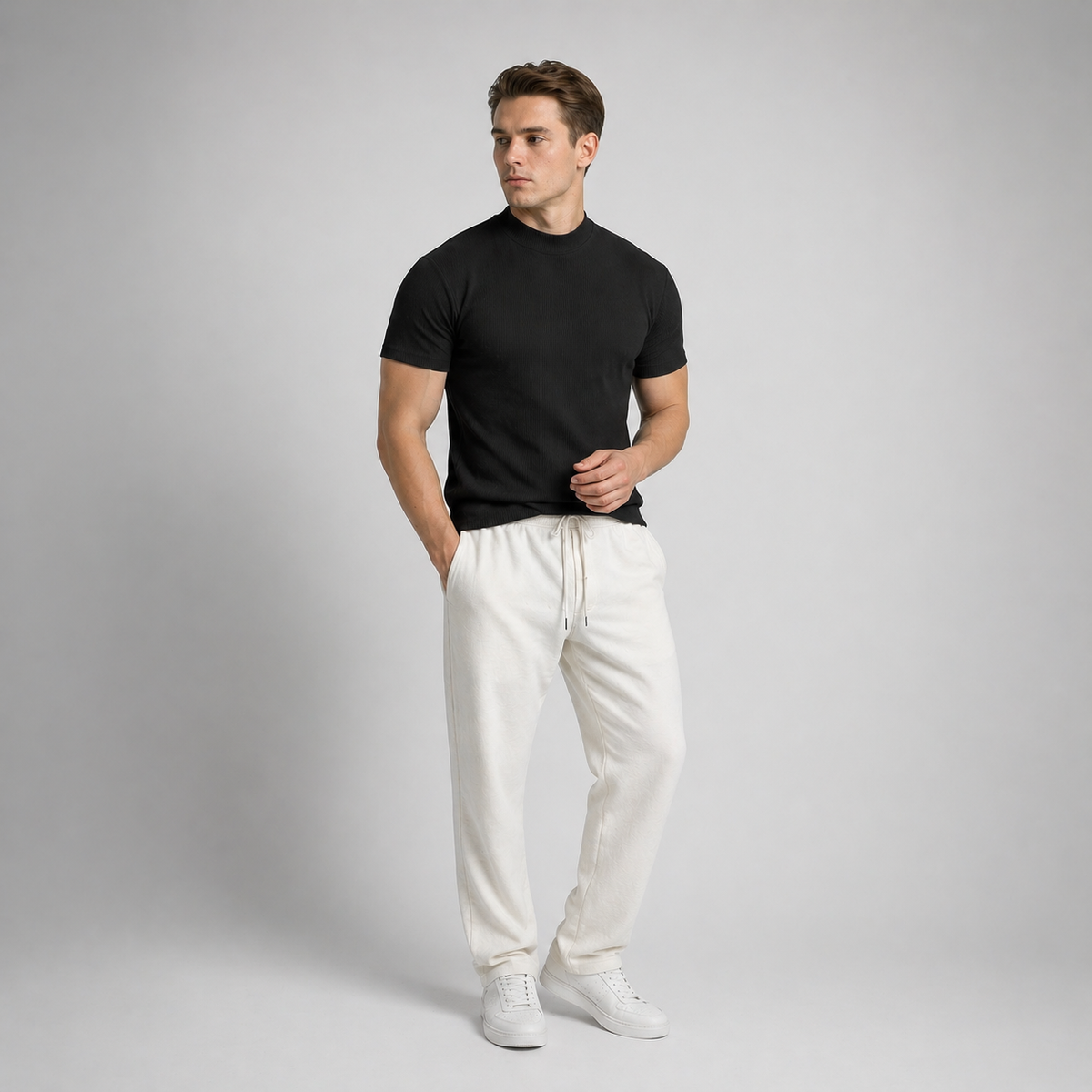 LEO Funnel Neck Essential Knit Tee