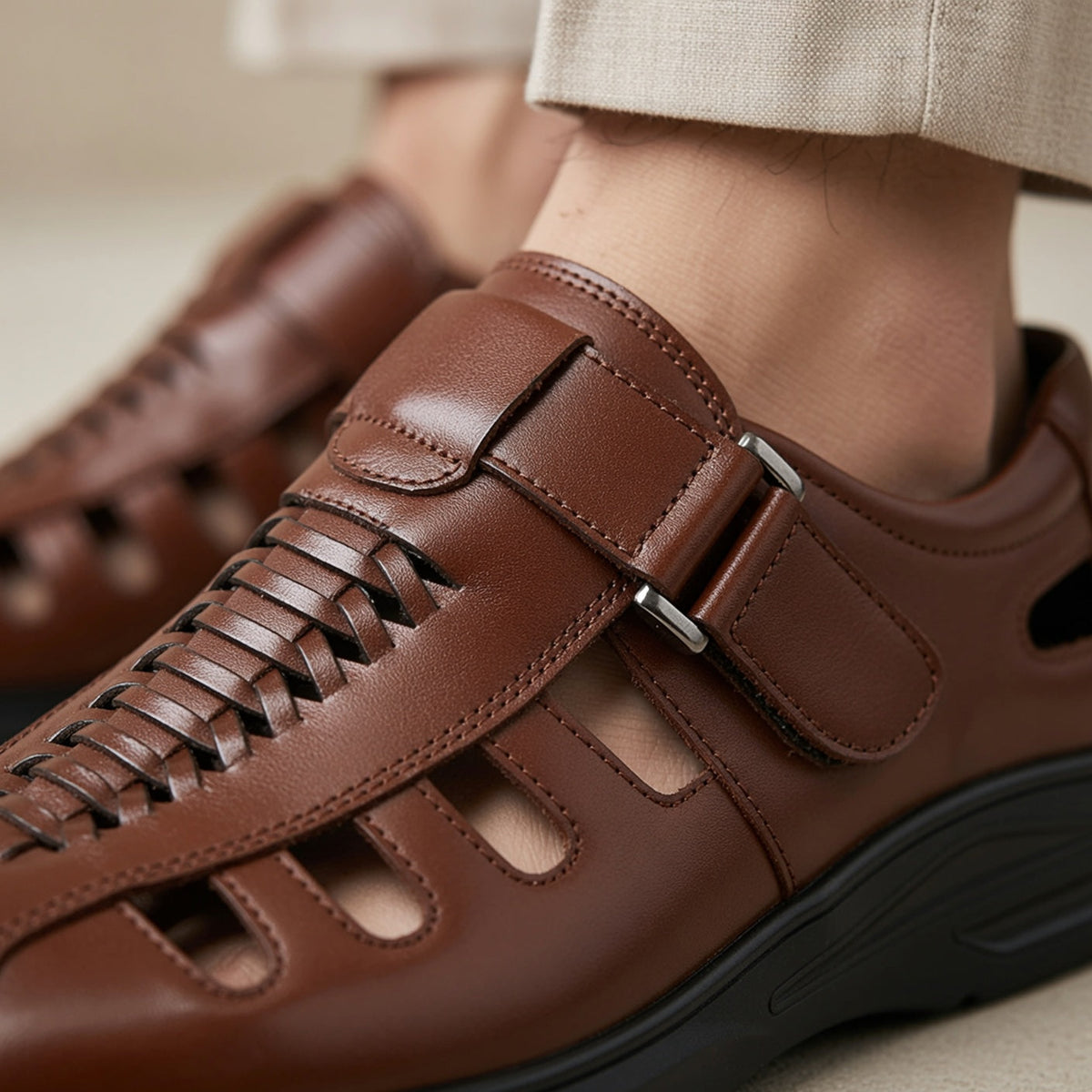 MYLOS Breathable Leather Sandal