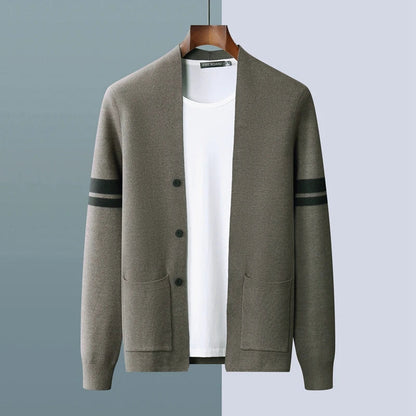 Strivon Classic Knit Cardigan